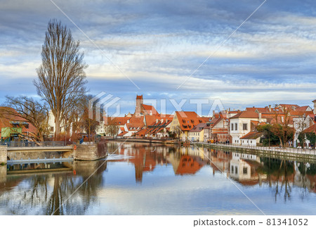 Isar river in Landshut, Germany Isar river in Landshut, Germany 81341052