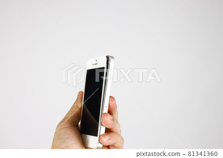 Smartphone malfunction Smartphone malfunction 81341360