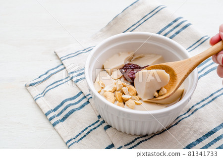 Handmade Taiwanese sweets Toufa Douhua 81341733