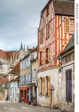 Strret in Auxerre, France Strret in Auxerre, France 81342698