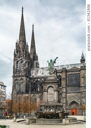 Clermont-Ferrand Cathedral, France 81342806