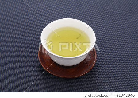 一杯茶 一杯茶 81342940