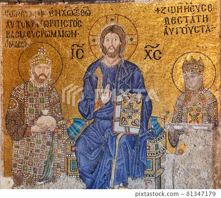 Christ Pantocrator between Emperor Constantine IX Monomachus and the Empress Zoe 81347179