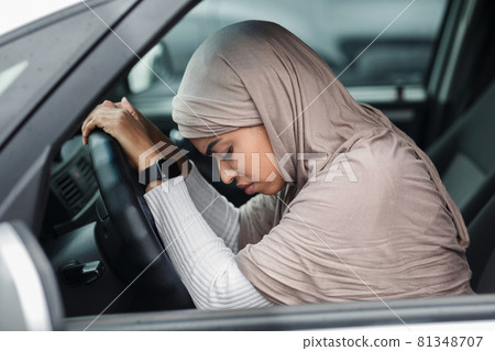 Accident, problems in driving in city, stress, emotions and bad feeling Accident, problems in driving in city, stress, emotions and bad feeling 81348707