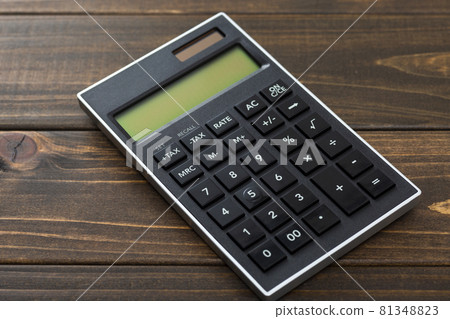 一個計算器 81348823