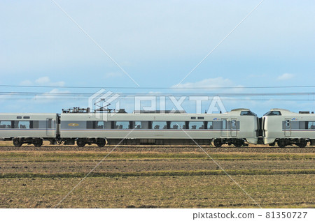 北陸本線三河加賀笠間JR西683系列S27編隊①久羽682-2707(金澤)山邊 81350727