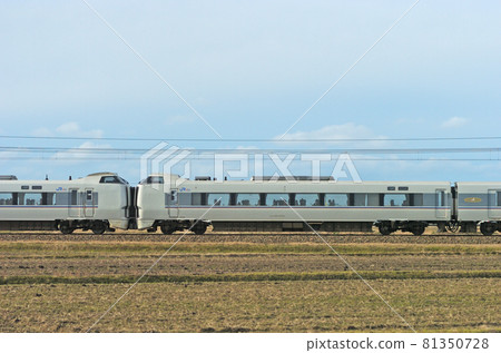 北陸本線 三河加賀笠間 JR 西 683 系列 S27 編隊 ③ 雲葉 683-3512（金澤）山邊 81350728