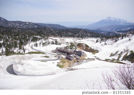 Spring Hachimantai, Mt. Iwate, Toshichi Onsen, and Snow Corridor 81351385