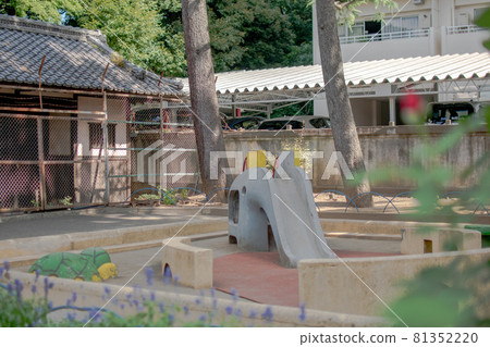 Former Furukawa Garden Children's Park / Nishigahara, Kita-ku, Tokyo Former Furukawa Garden Children's Park / Nishigahara, Kita-ku, Tokyo 81352220