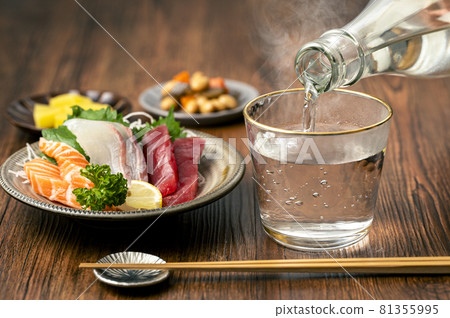 生魚片、燒酒、家常飲品、家常飲品 81355995