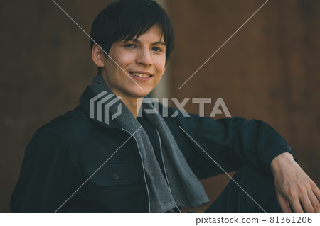 貨物裝卸 81361206