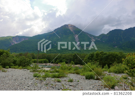 Mount Yake over the Azusa River and Lake Taisho in Kamikochi, a highland valley within the Chubu-Sangaku National Park in the Hida Mountains range of the Japanese Alps in Nagano Prefecture, Japan 81362208