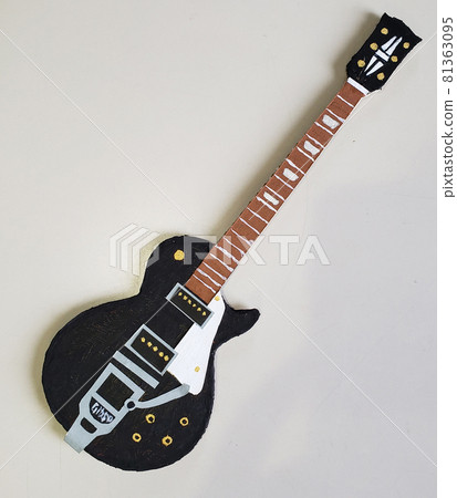 Craft guitar made of paper (Les Paul) 81363095