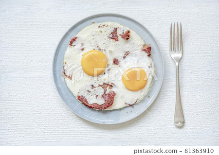 fried eggs with bacon on the table for breakfast fried eggs with bacon on the table for breakfast 81363910