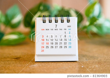 2022 年 7 月的桌面日曆 2022 年 7 月的桌面日曆 81364903