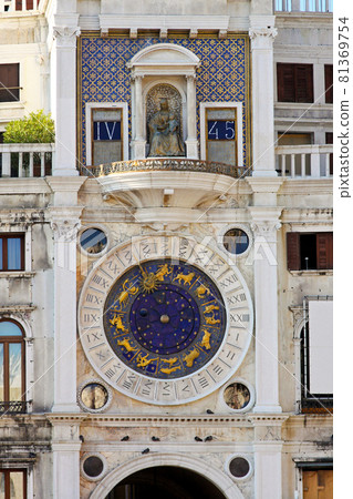 Venice astrology clock 81369754