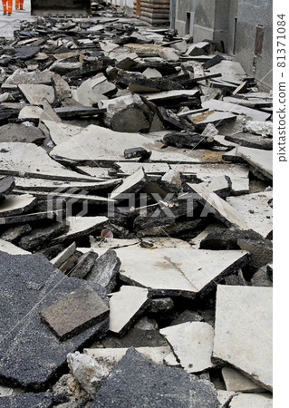 Street work 81371084