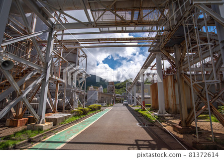 Blessing of the earth Geothermal power generation 81372614