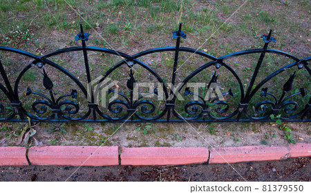 Metal black small decorative fence with flowers 81379550