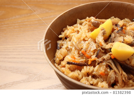 Cooked rice Cooked rice 81382398