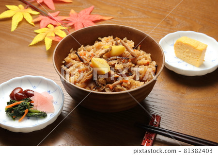 Cooked rice Cooked rice 81382403