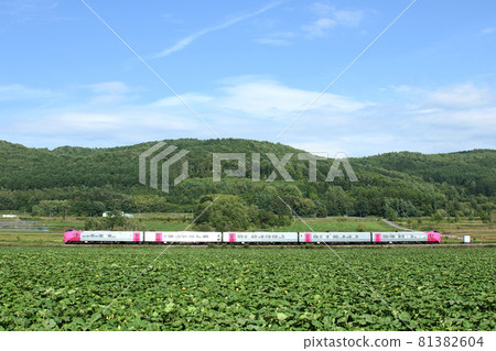 Kiha 261 series Hamanasu formation Hamanasu formation Limited express Sarobetsu 81382604