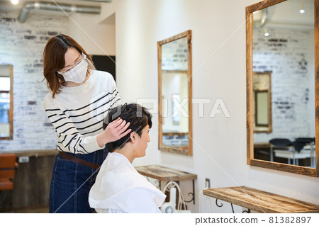 Hairdresser Hairdresser Hair Salon Infection Control New Corona Face Guard Hairdresser Hairdresser Hair Salon Infection Control New Corona Face Guard 81382897