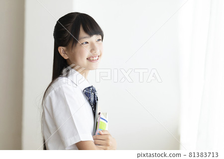 Portrait of junior high school student 81383713