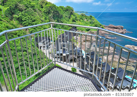 [Landscape from Cape Suzu, Oku Noto] Jike, Misakimachi, Suzu City, Ishikawa Prefecture 81383807