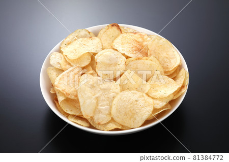 Potato chips image 81384772