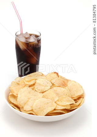 Potato chips image 81384795