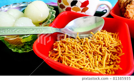 Tea and snacks with sweets for guests 81385935