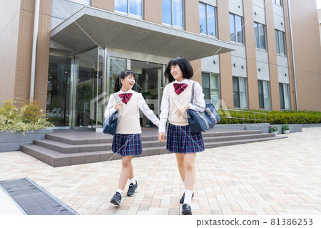 初中上學 拍攝合作：中央專門學校附屬日語學校 81386253