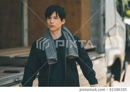 truck driver 81386385