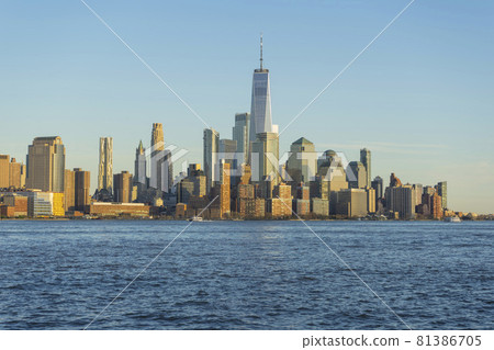Manhattan Skyline from New Jersey at twilight, New York,USA. Manhattan Skyline from New Jersey at twilight, New York,USA. 81386705