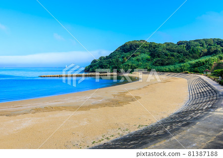 Shirahama Beach [Takashima, Matsuura City, Nagasaki Prefecture] 81387188