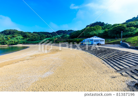 白濱海灘 [長崎縣松浦市高島市] 81387196