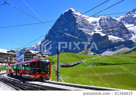 艾格峰和高山火車 81388635
