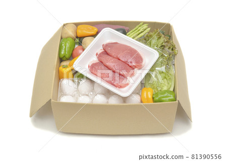 A full of food in a cardboard box 81390556