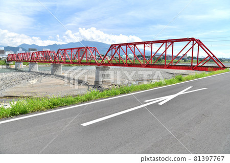 View toward Ueda Station and Mt. Eboshi (Ueda City, Nagano Prefecture) [2021.8] 81397767