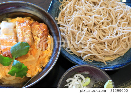 Katsudon and soba set 81399600