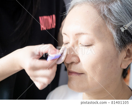 The transformation of a mature female descendant of a young woman. 81401105