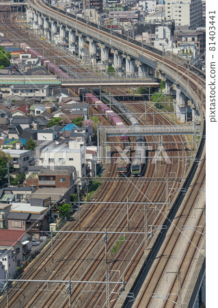 [View from Prince's North Topia: Decoupling of freight train container EH500 and E233 series] 81403441