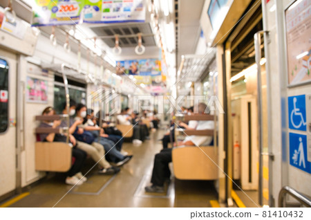 【大阪】火車內《Out Focus》 81410432