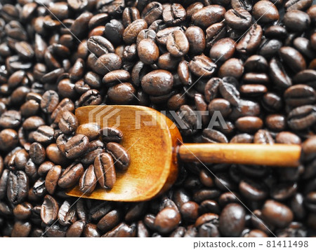 Roasted coffee beans 81411498