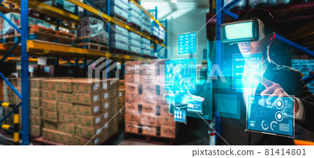 Future virtual reality technology for innovative VR warehouse management Future virtual reality technology for innovative VR warehouse management 81414801
