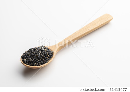 Black sesame (white background) 81415477