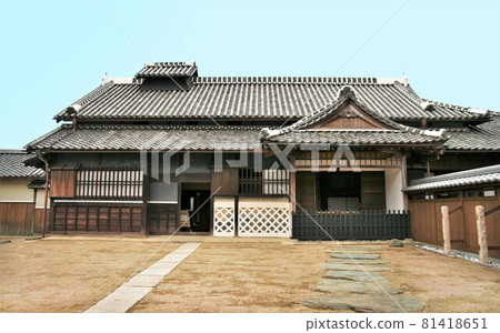Japanese house at the end of the Edo period, former Nakasuji family house, important cultural property, Wakayama city 81418651