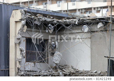 Image of apartment being demolished 81421249