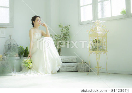 Bridal image Bridal image 81423974